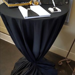 Dining - 120" Black Polyester Round Tablecloth Dining - 120" Black Polyester Round Tablecloth